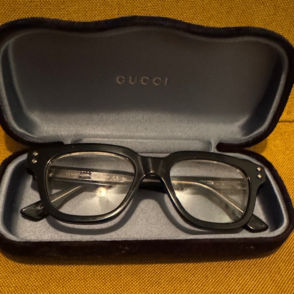 Gucci Black Women’s Rectangular Eyeglasses with Subtle Rivet Detail - Picture 3 of 5